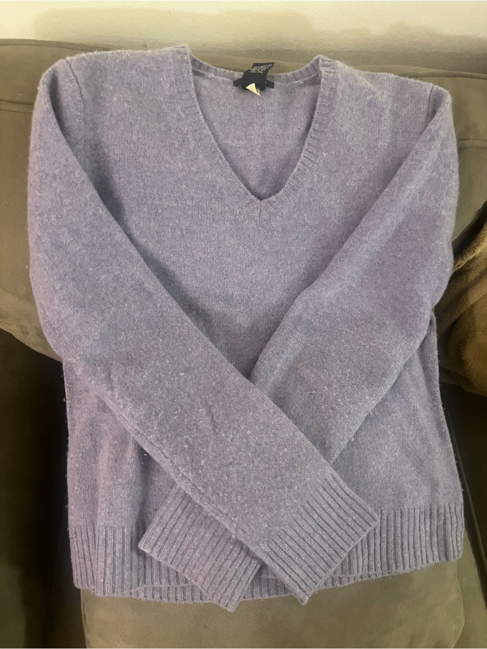Lambswool stretch Lavender V-Neck Sweater